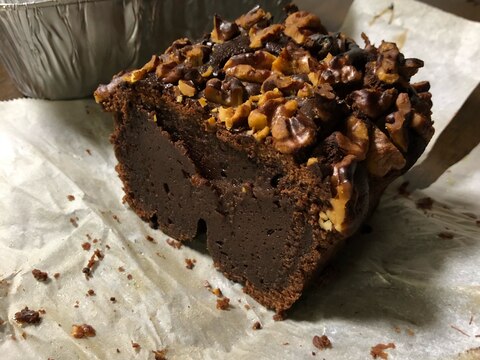 簡単濃厚クルミたっぷりガトーショコラ